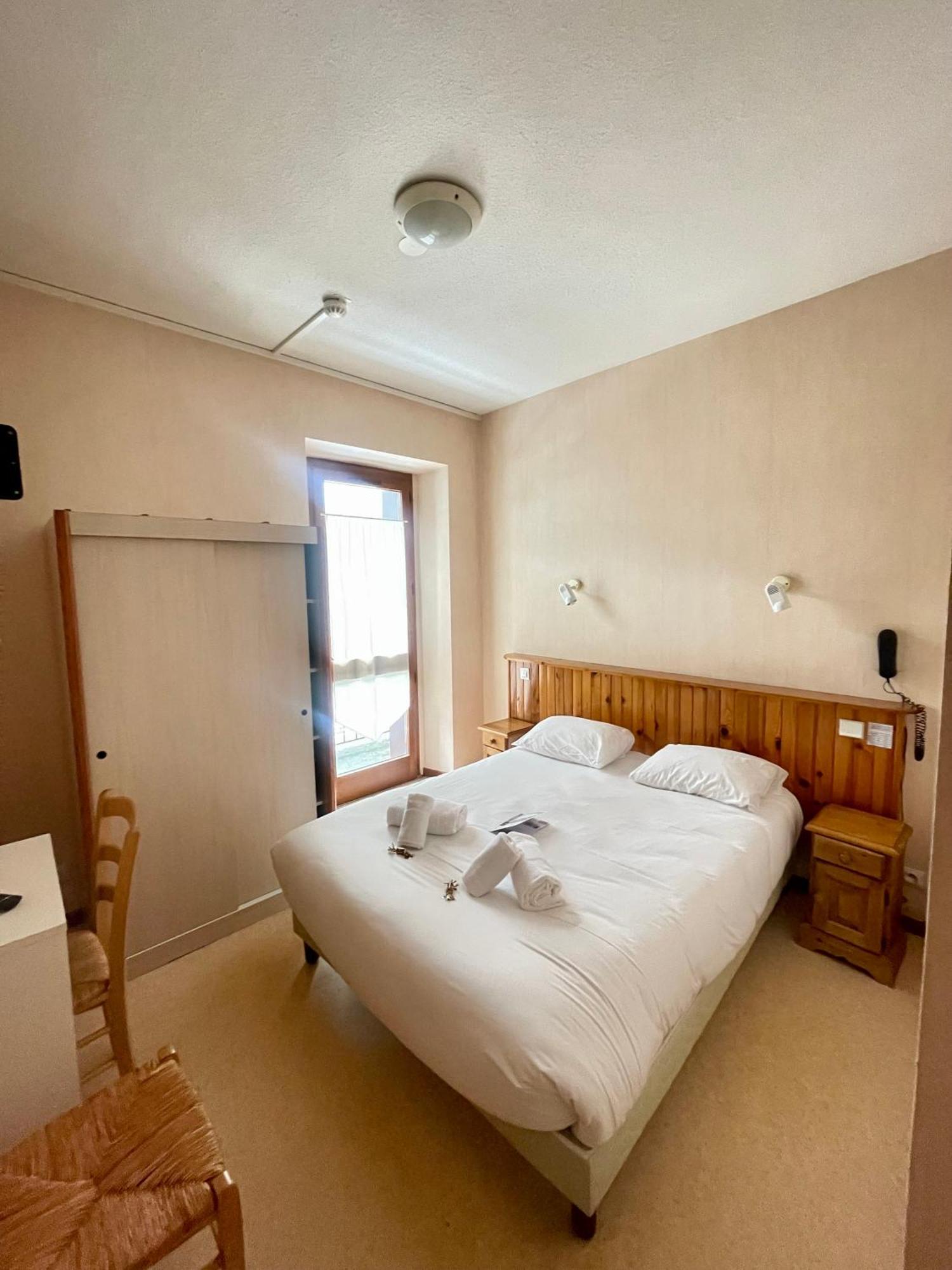 Hotel Le Montblanc Flumet Bagian luar foto