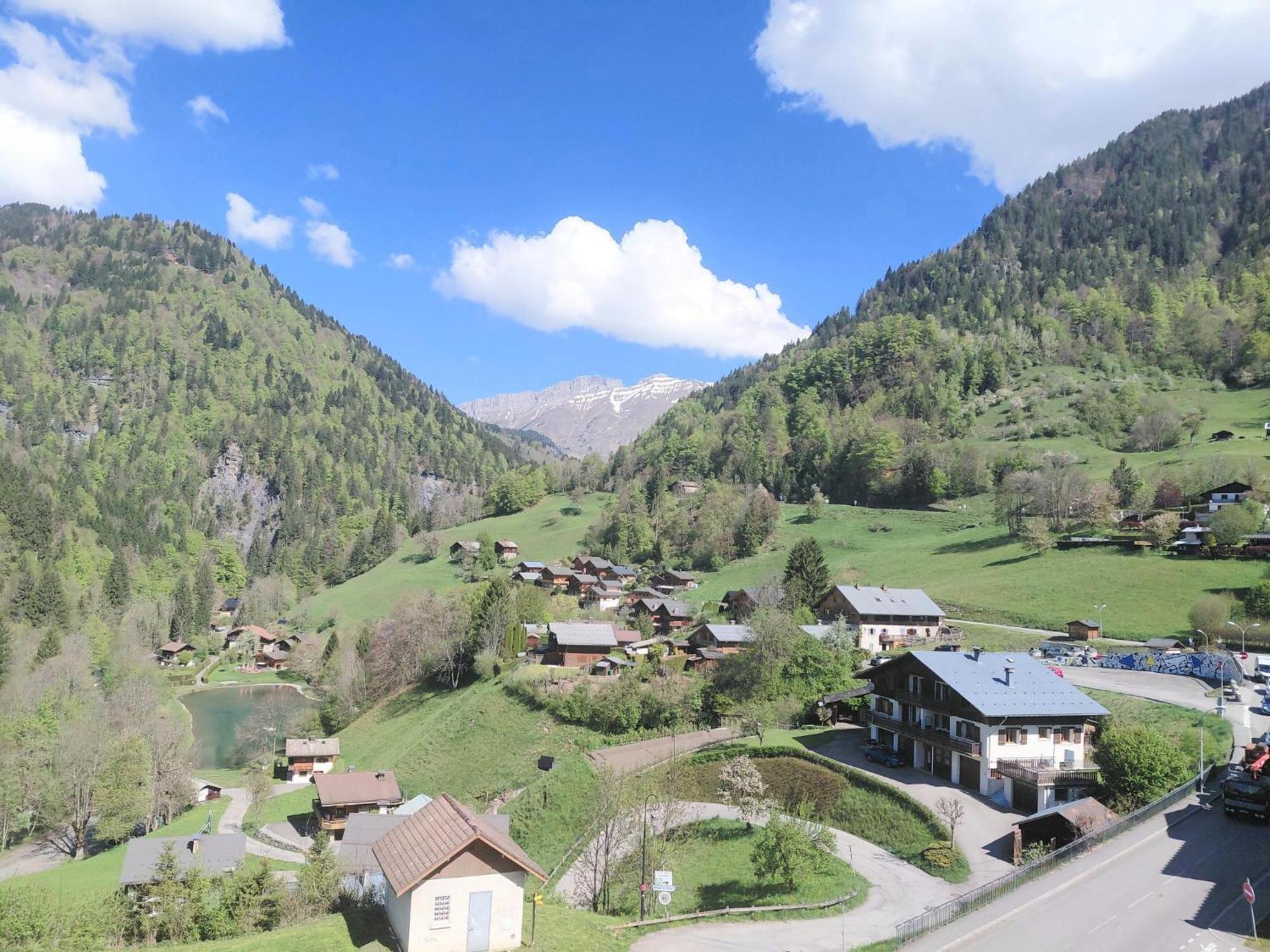 Hotel Le Montblanc Flumet Bagian luar foto